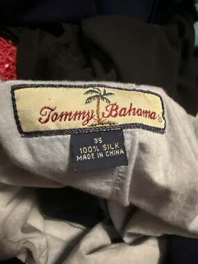 Tommy Bahama Men's 100% Silk Pleated Chino Shorts Navy Blue Size 35